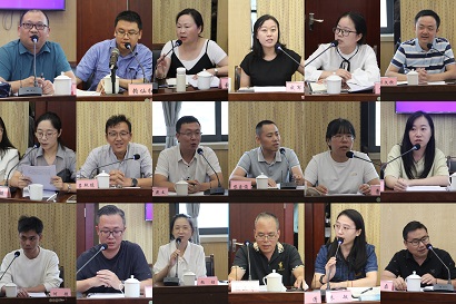 1青年社员发言.jpg