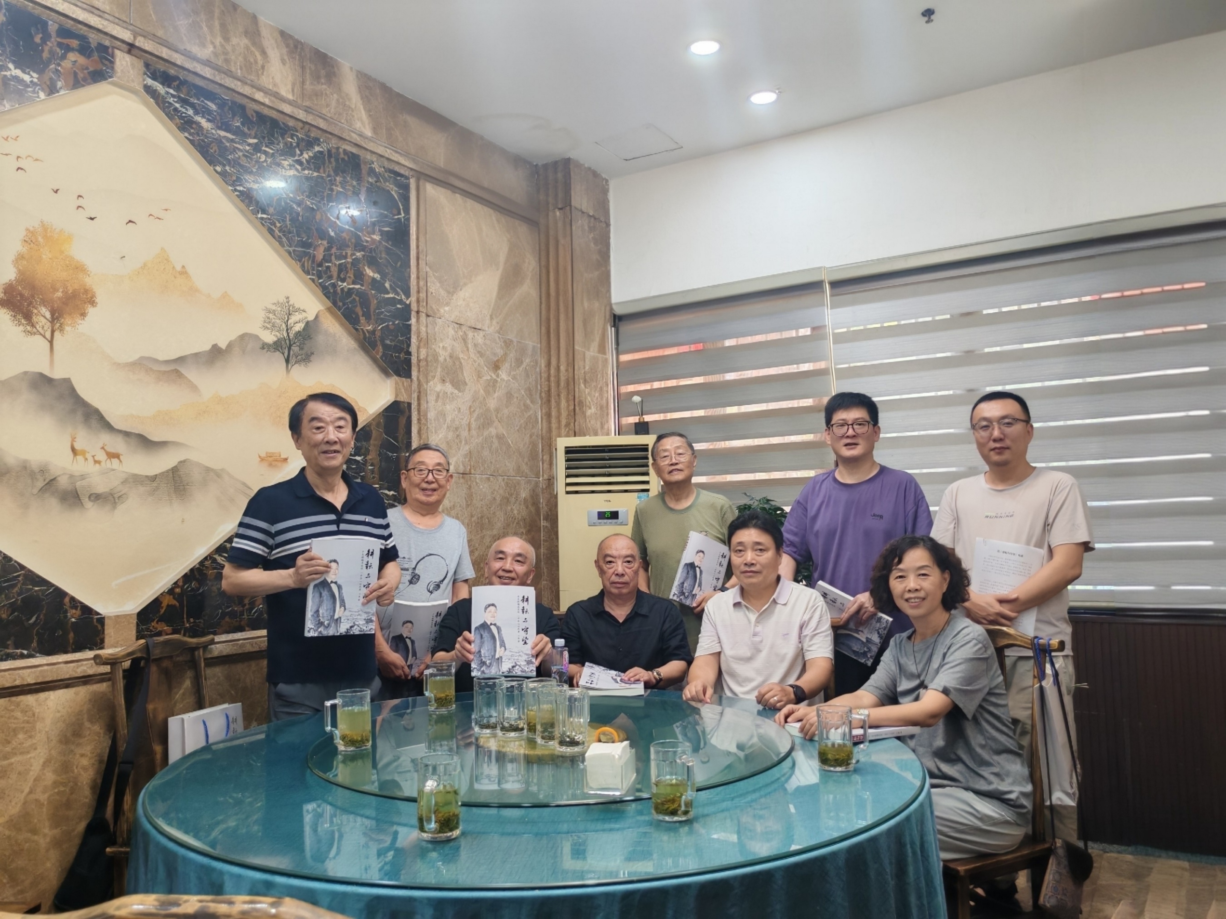 耕守铸初心 书香聚银龄 ——九三学社大安区基层委员会组织退休社员开展读书分享暨组织生活会